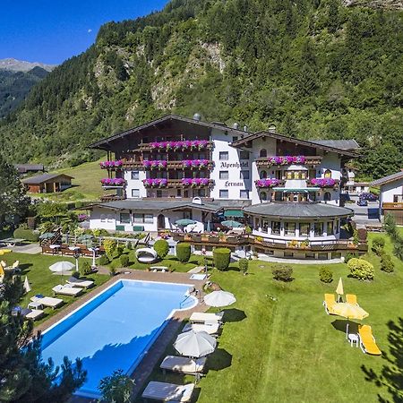 Alpenhotel Fernau Нойштіфт-ім-Штубайталь Екстер'єр фото