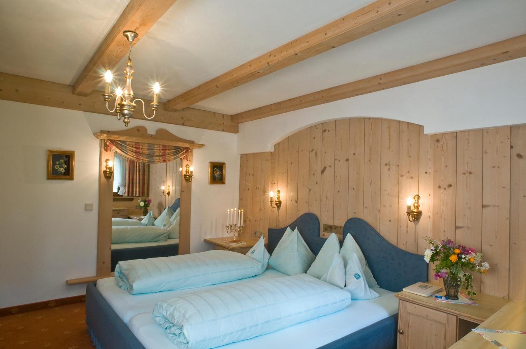 Alpenhotel Fernau Нойштіфт-ім-Штубайталь Екстер'єр фото