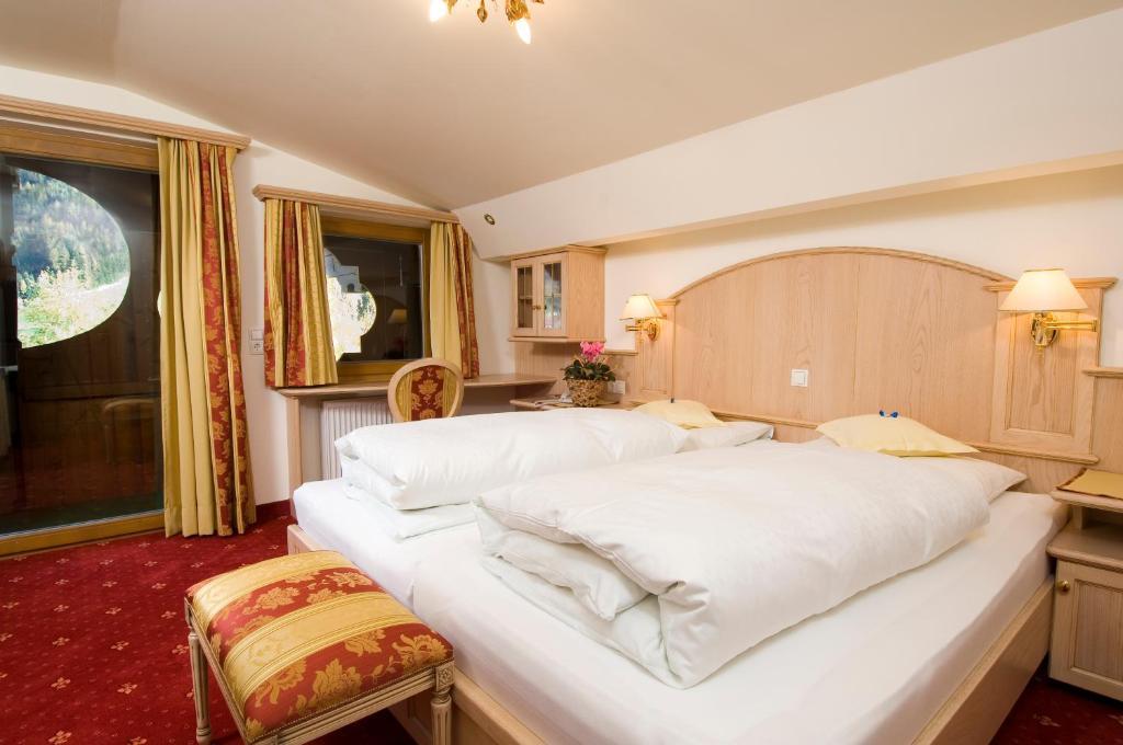 Alpenhotel Fernau Нойштіфт-ім-Штубайталь Номер фото