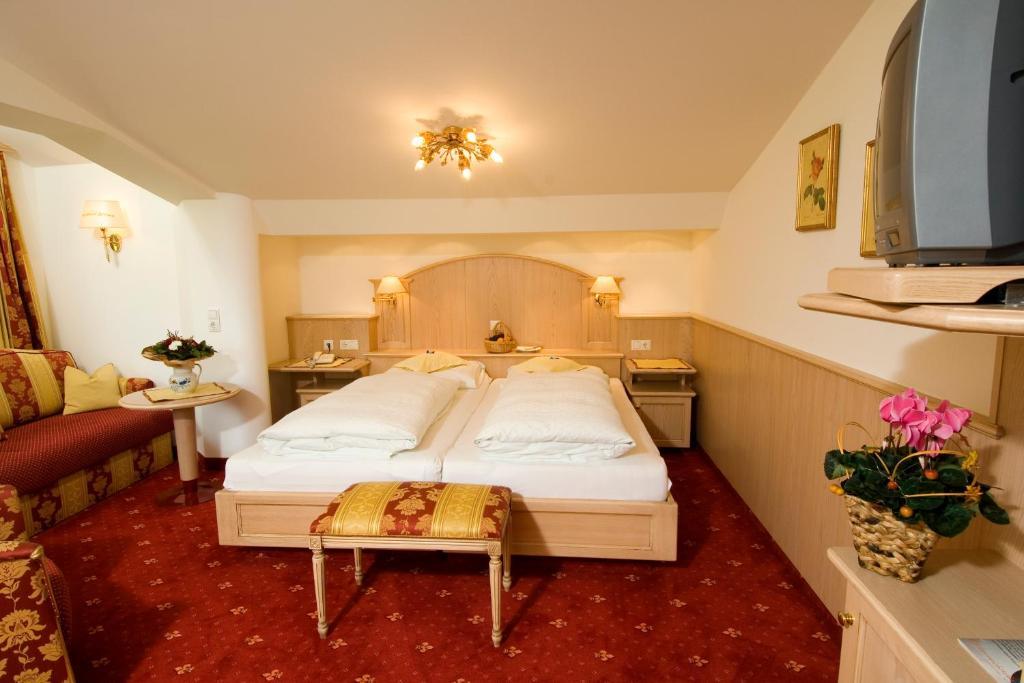 Alpenhotel Fernau Нойштіфт-ім-Штубайталь Номер фото