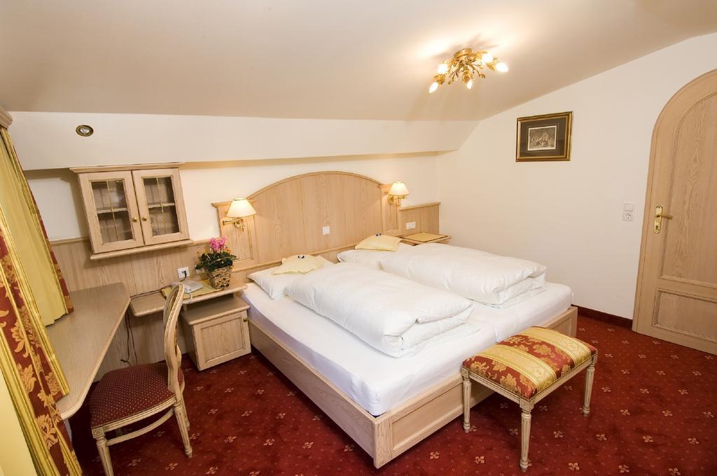 Alpenhotel Fernau Нойштіфт-ім-Штубайталь Екстер'єр фото