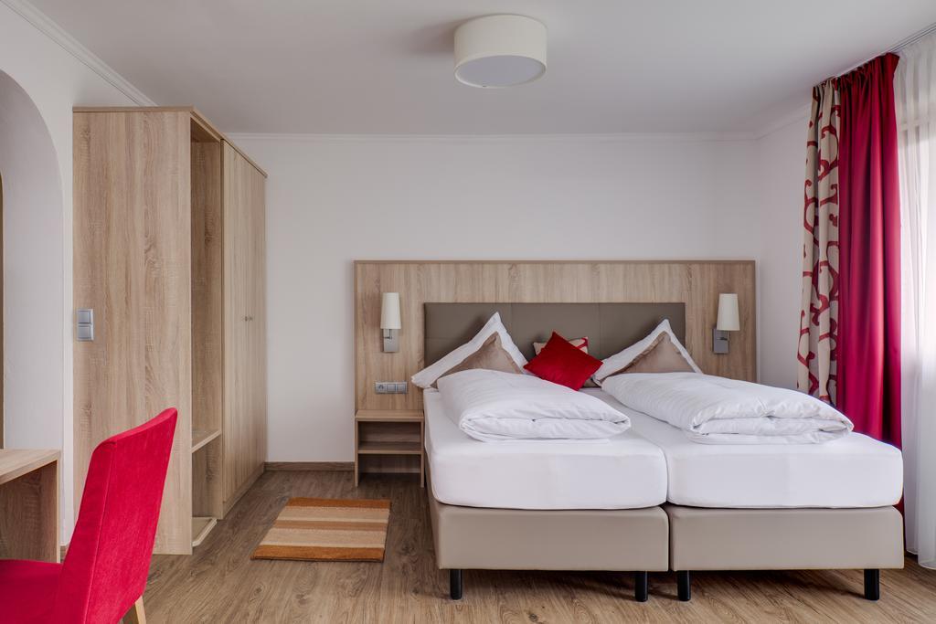 Alpenhotel Fernau Нойштіфт-ім-Штубайталь Екстер'єр фото