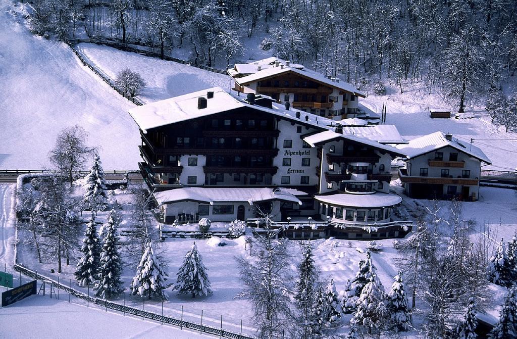 Alpenhotel Fernau Нойштіфт-ім-Штубайталь Екстер'єр фото