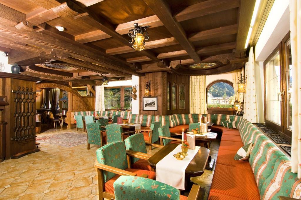 Alpenhotel Fernau Нойштіфт-ім-Штубайталь Екстер'єр фото