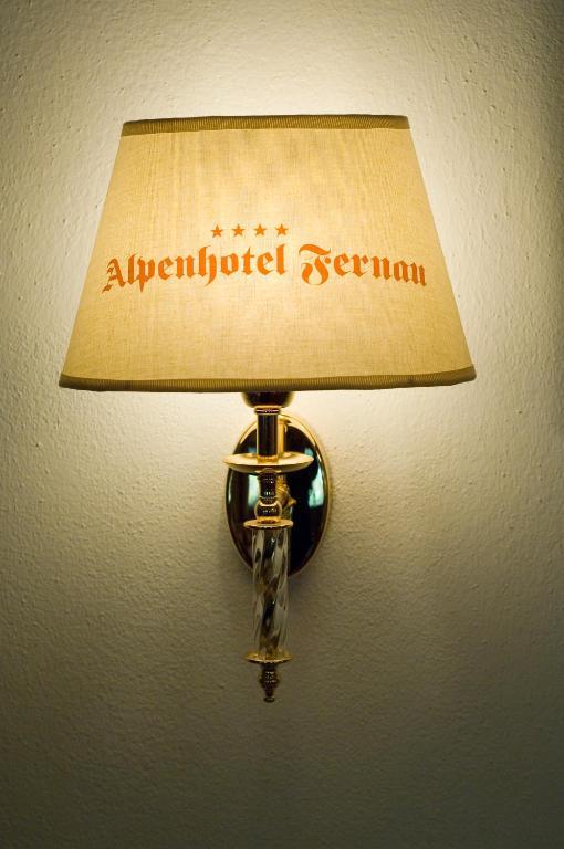 Alpenhotel Fernau Нойштіфт-ім-Штубайталь Номер фото