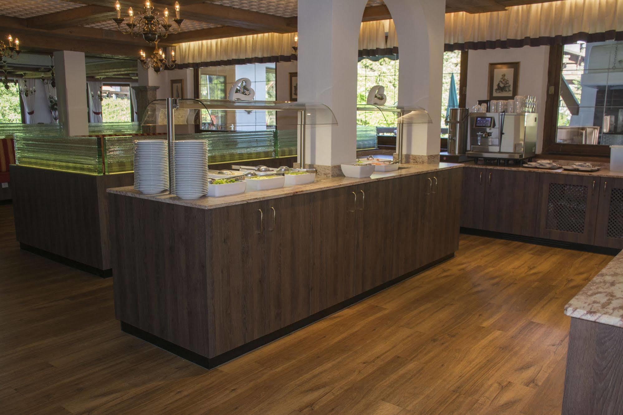 Alpenhotel Fernau Нойштіфт-ім-Штубайталь Екстер'єр фото