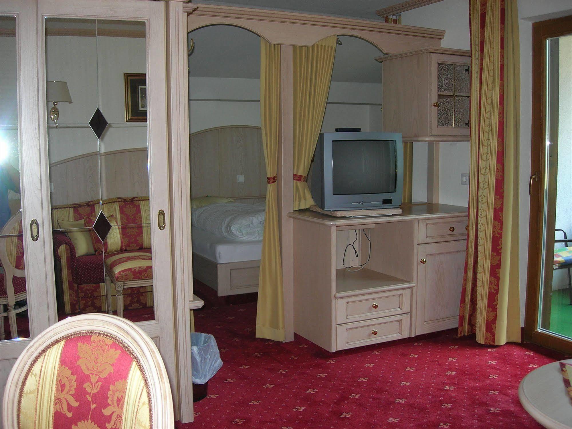 Alpenhotel Fernau Нойштіфт-ім-Штубайталь Екстер'єр фото